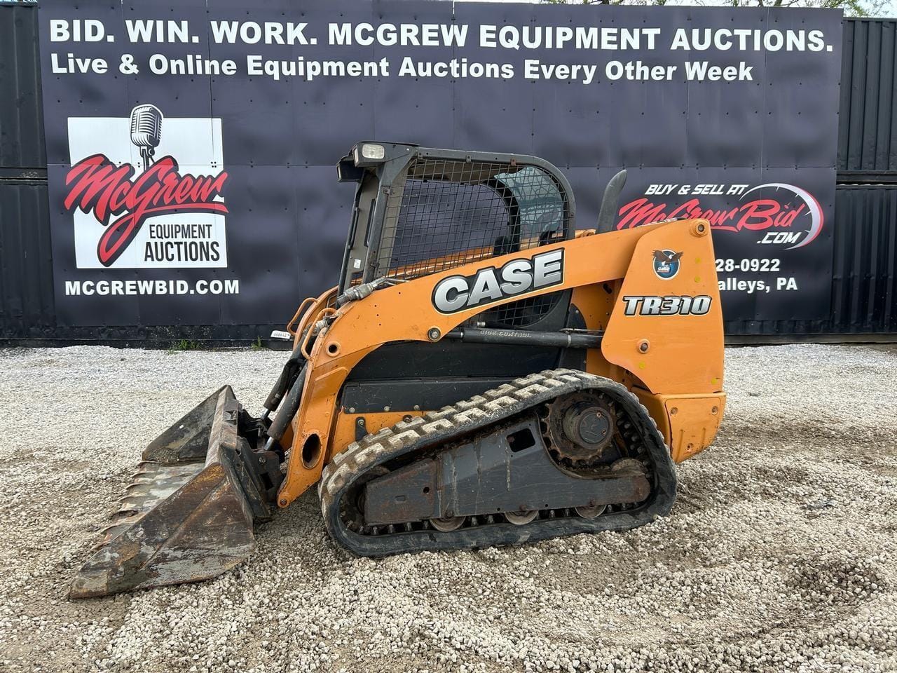 2015 Case TR310 Equipment Image0