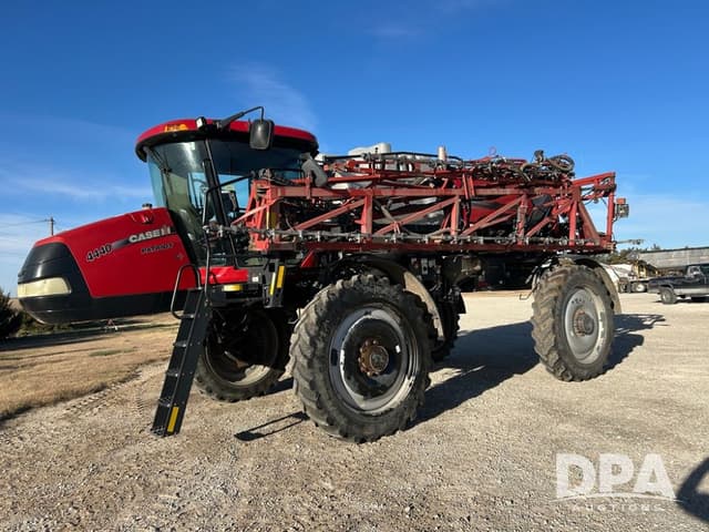 Image of Case IH Patriot 4440 equipment image 1