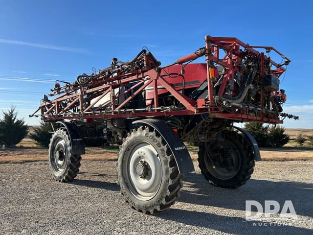 Image of Case IH Patriot 4440 equipment image 4