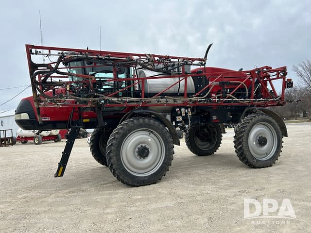 Image of Case IH Patriot 4440 equipment image 2