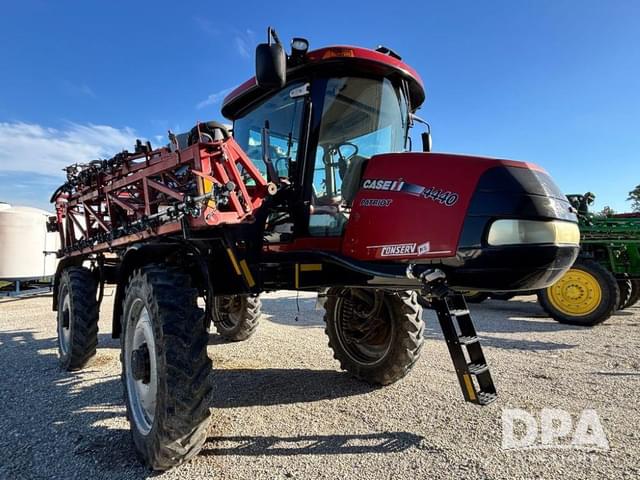 Image of Case IH Patriot 4440 equipment image 3