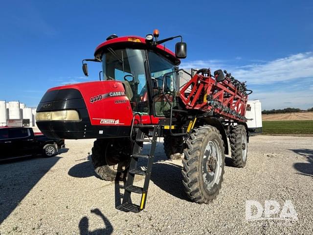 Image of Case IH Patriot 4440 equipment image 1