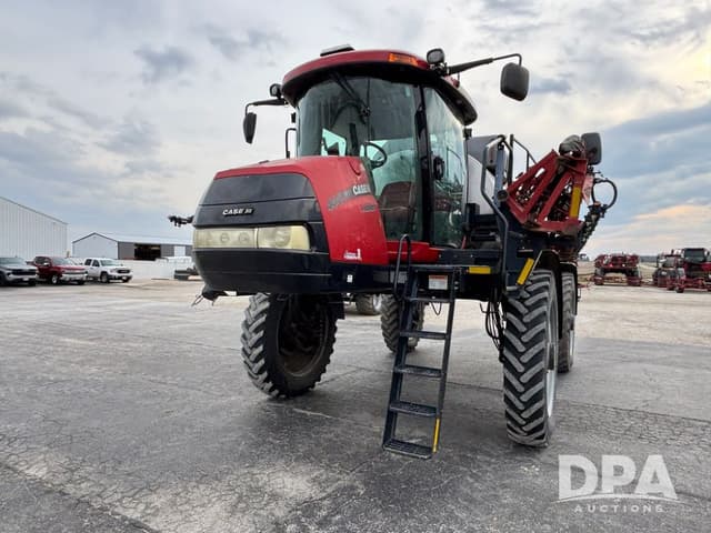 Image of Case IH Patriot 4440 equipment image 2