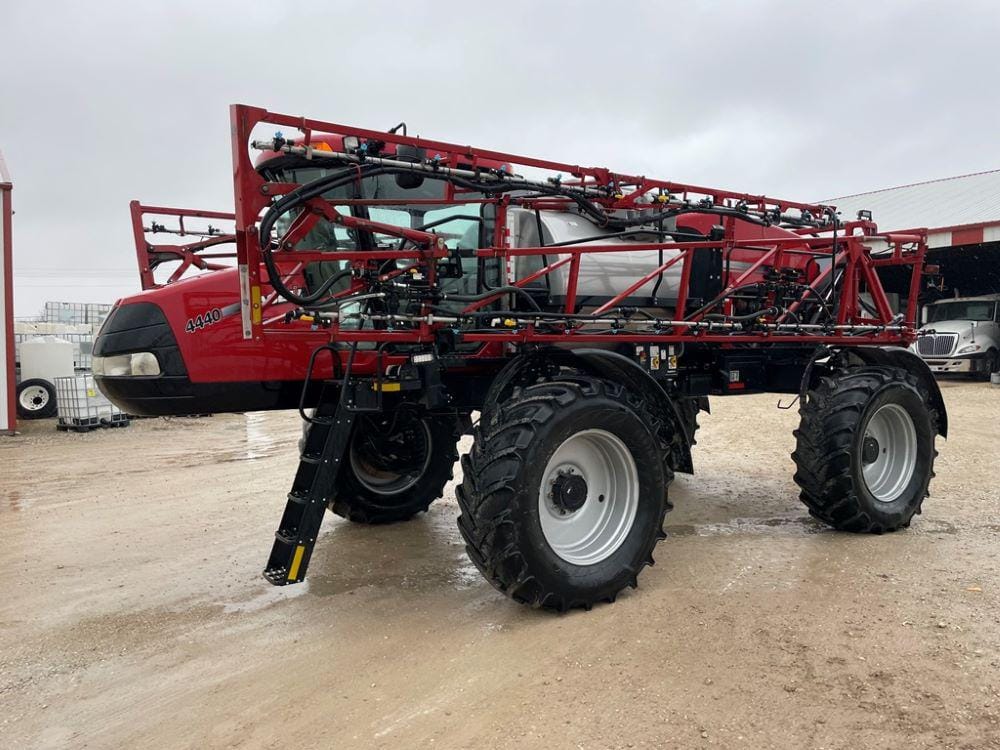 Main image Case IH Patriot 4440