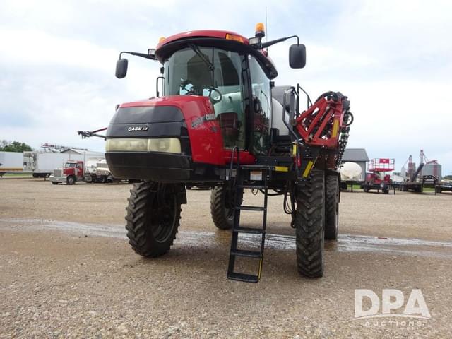 Image of Case IH Patriot 4440 equipment image 2