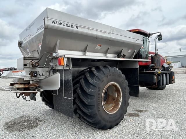 Image of Case IH Titan 3530 equipment image 4