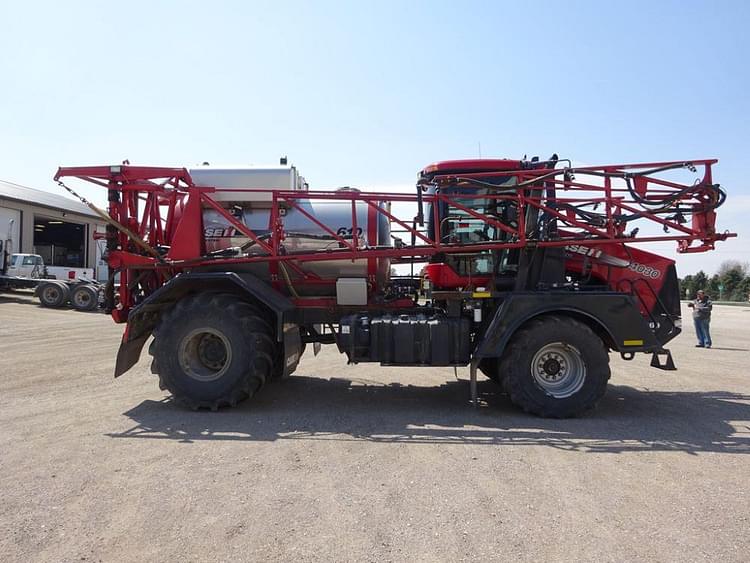 Main image Case IH Titan 4030 15