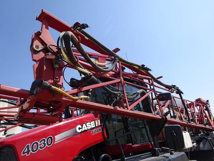 Main image Case IH Titan 4030 63