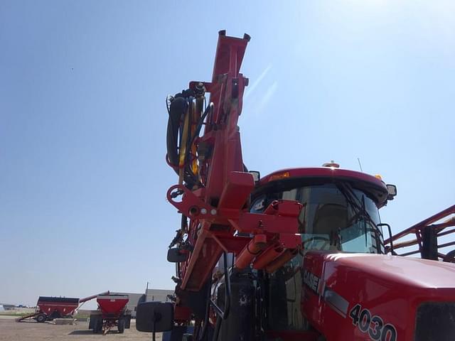 Thumbnail image Case IH Titan 4030 67