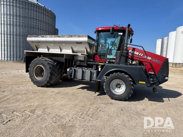 Image of Case IH Titan 4530 equipment image 2