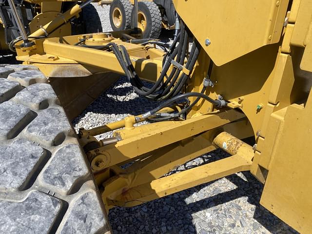 Image of Caterpillar 140M3 equipment image 4