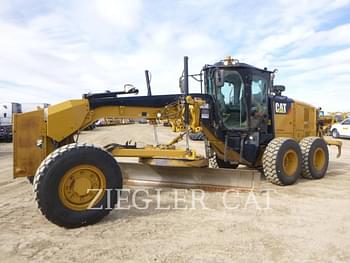 2015 Caterpillar 160M3AWD Equipment Image0