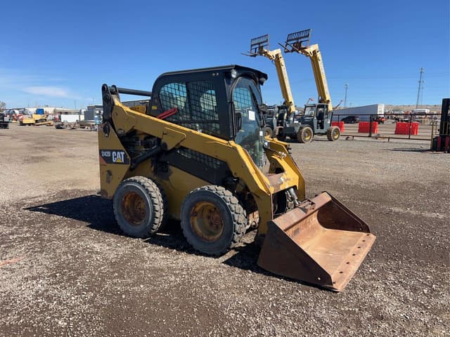 Image of Caterpillar 242D equipment image 1