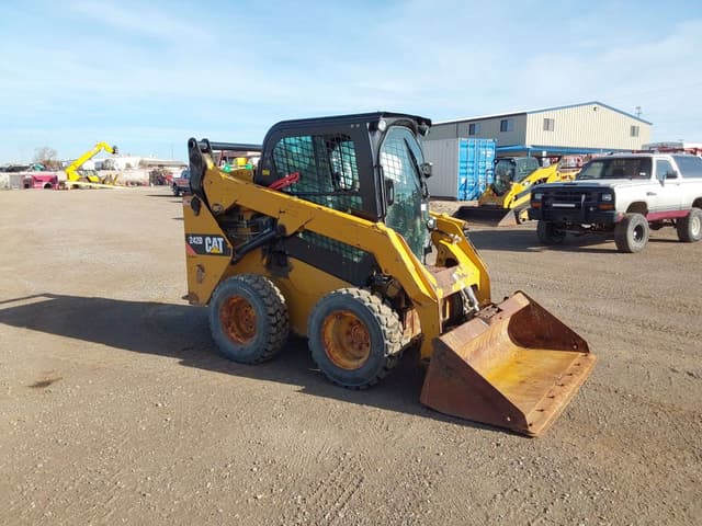 Image of Caterpillar 242D equipment image 1
