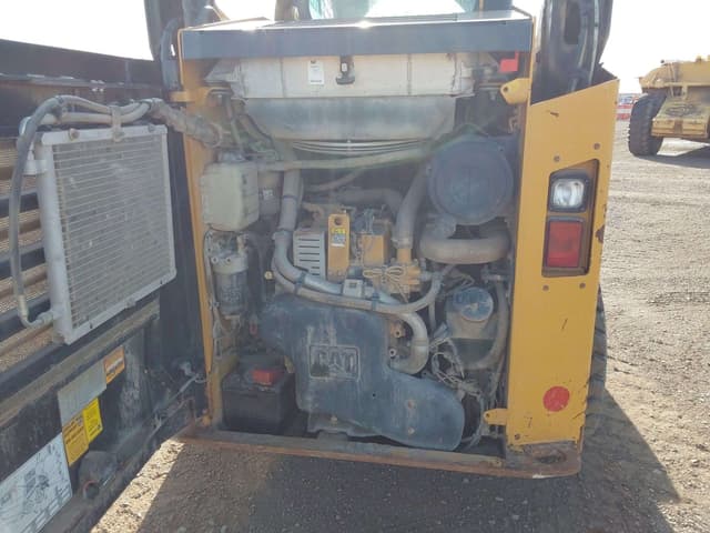 Image of Caterpillar 242D equipment image 4