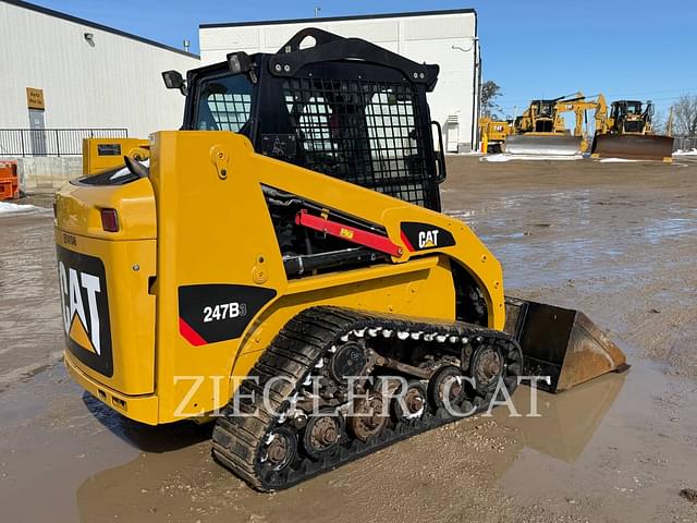 Image of Caterpillar 247B3 equipment image 2