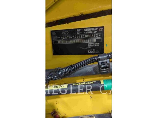 Image of Caterpillar 257D equipment image 4