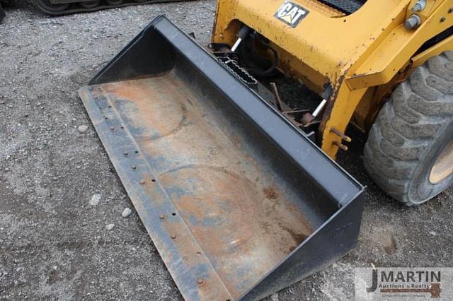 Image of Caterpillar 262D equipment image 4