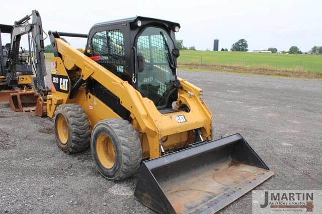 Image of Caterpillar 262D equipment image 1