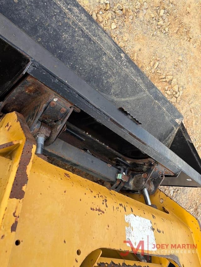 Image of Caterpillar 299D equipment image 4