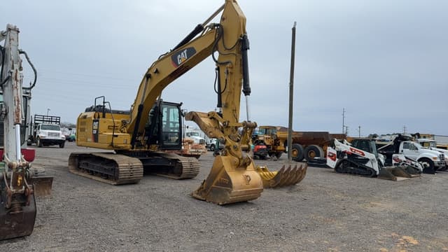 Image of Caterpillar 323FL equipment image 2