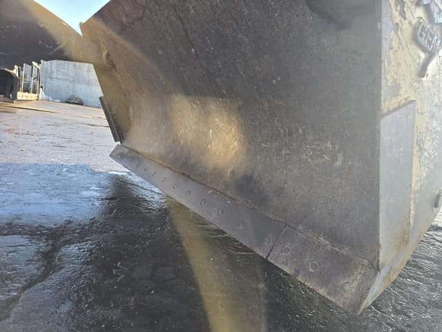 Image of Caterpillar 450F equipment image 3