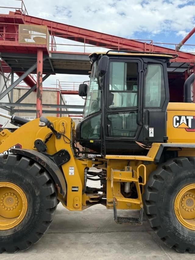 Image of Caterpillar 924K equipment image 4