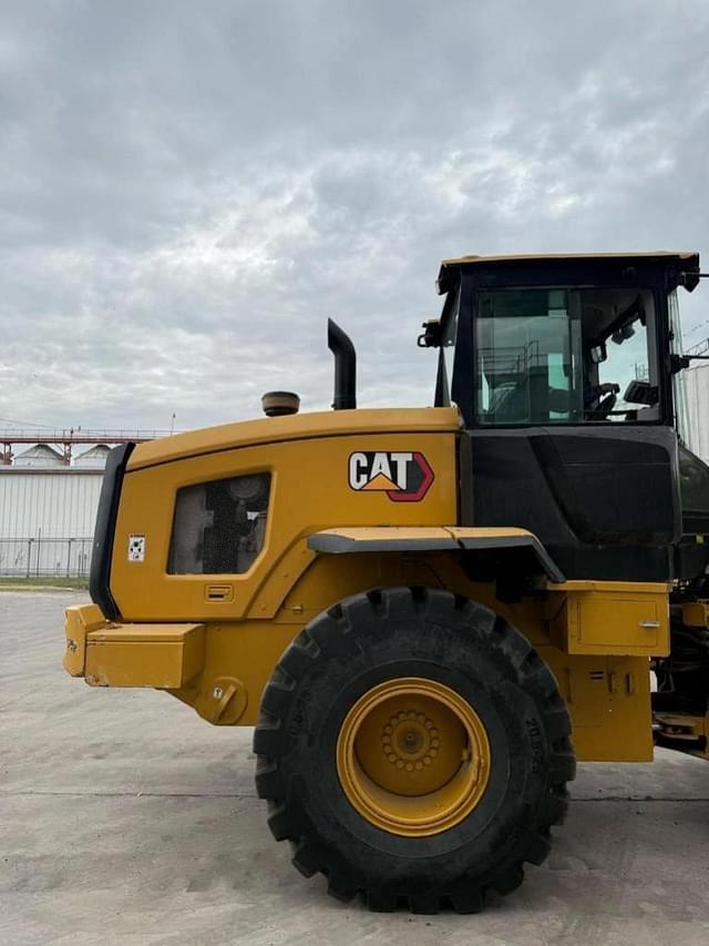 Image of Caterpillar 924K equipment image 2