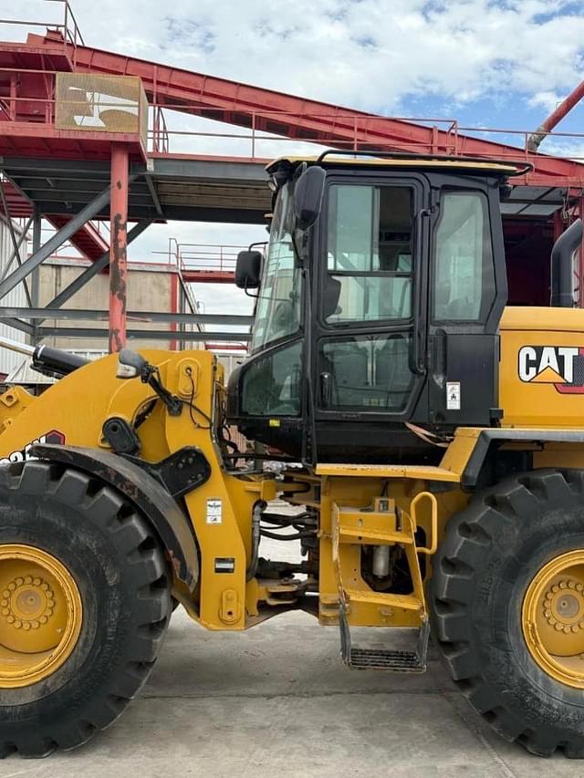 Image of Caterpillar 924K equipment image 4