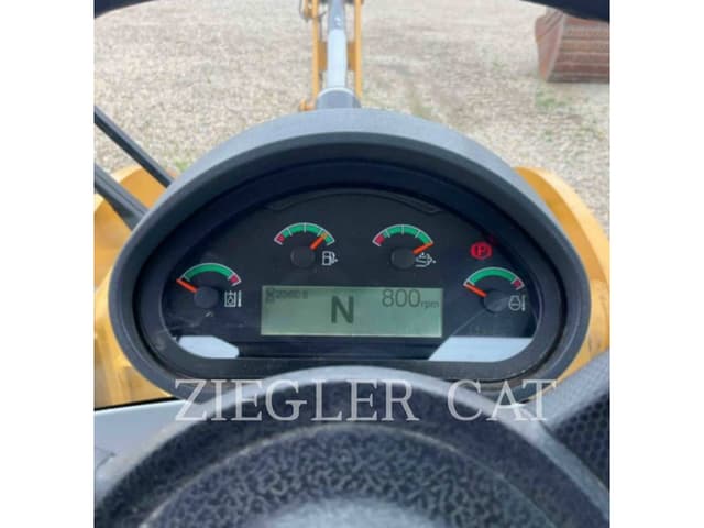 Image of Caterpillar 926M equipment image 4
