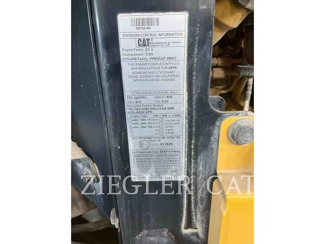 Image of Caterpillar 926M equipment image 1