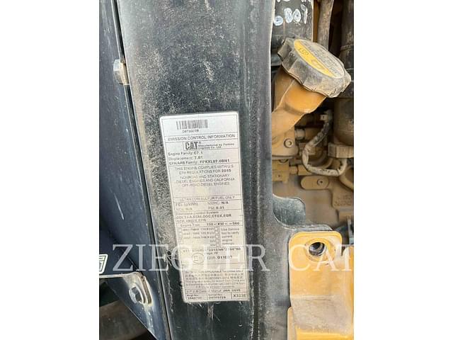 Image of Caterpillar 926M equipment image 2