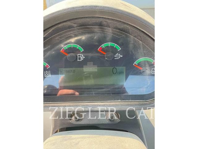 Image of Caterpillar 926M equipment image 3