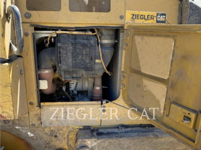 Image of Caterpillar 963K equipment image 2