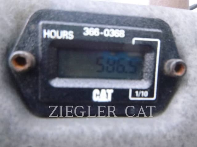 Image of Caterpillar CB64 equipment image 4