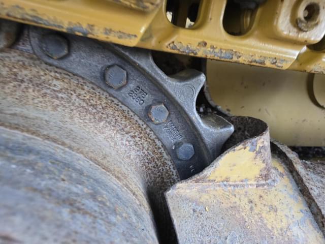 Image of Caterpillar D5K2 equipment image 3