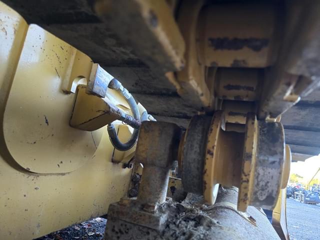 Image of Caterpillar D5K2 equipment image 4