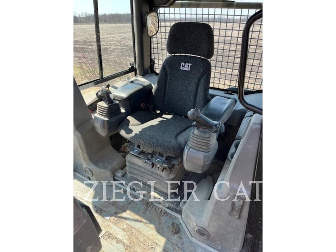 Image of Caterpillar D5K2 LGP Primary image