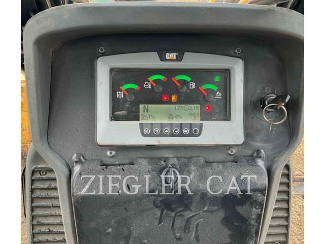 Image of Caterpillar D5K2 LGP equipment image 4