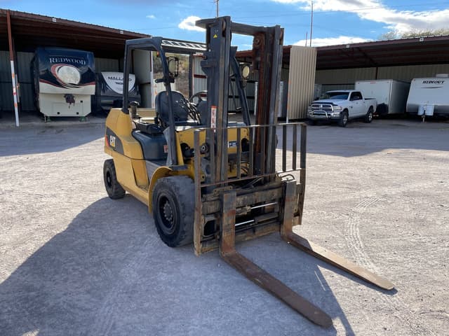 Image of Caterpillar DP45N1 equipment image 2