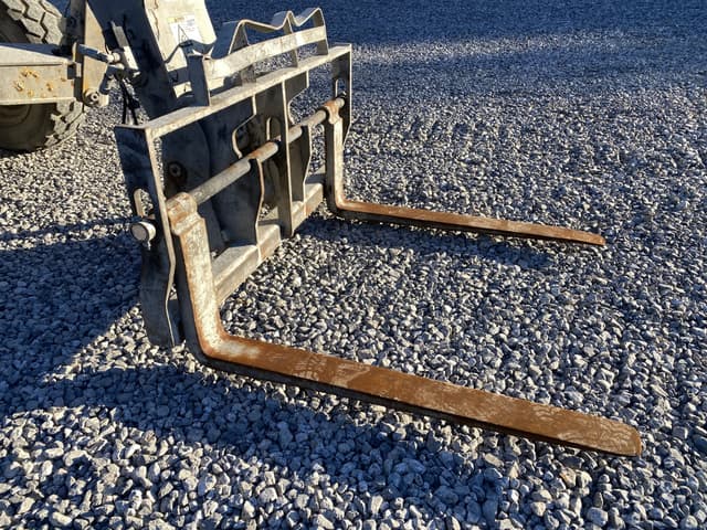 Image of Caterpillar TL1055C equipment image 4