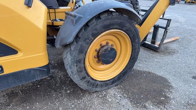 Image of Caterpillar TL943C equipment image 4