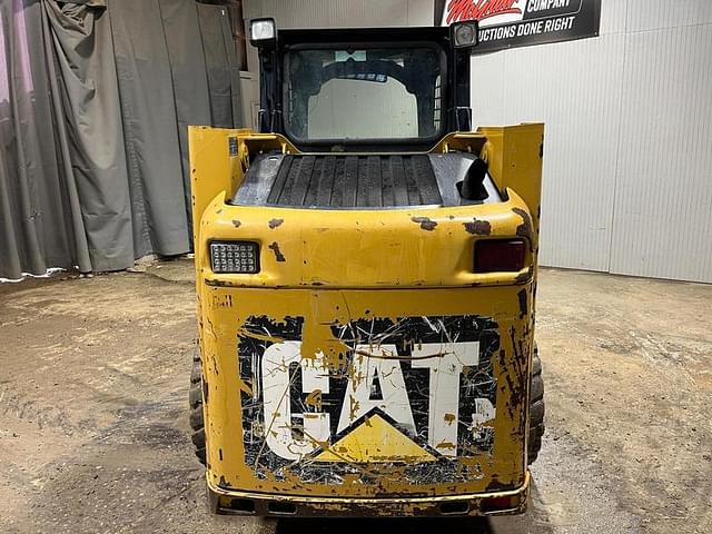 Image of Caterpillar 226B3 equipment image 3