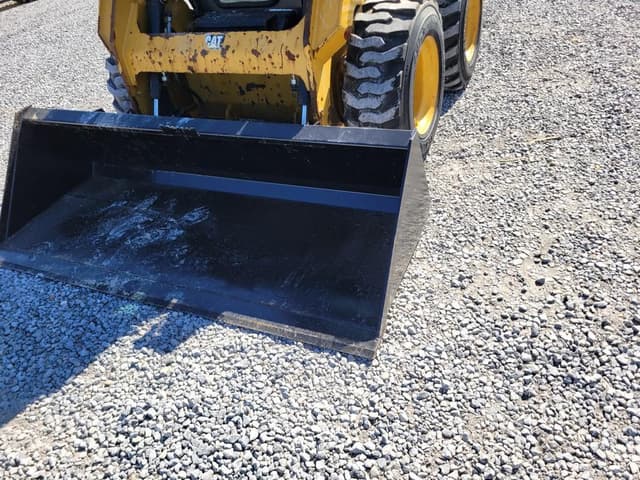 Image of Caterpillar 232D equipment image 2