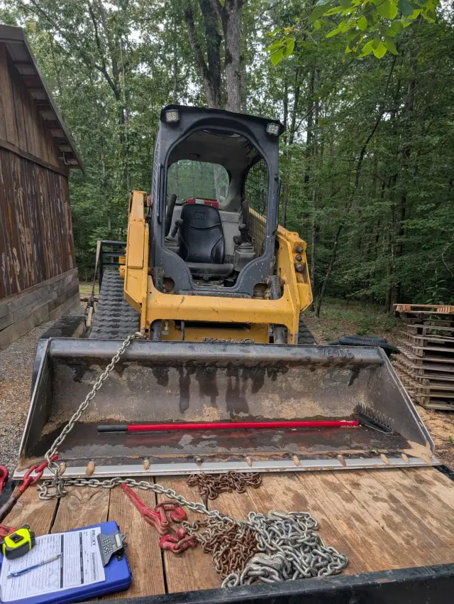 Image of Caterpillar 239D equipment image 4