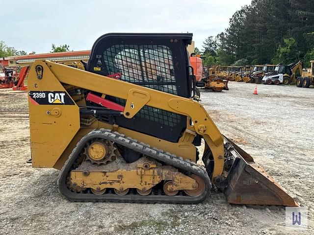 Image of Caterpillar 239D equipment image 4