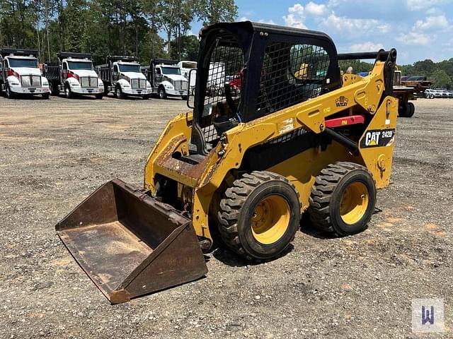 Image of Caterpillar 242D equipment image 1