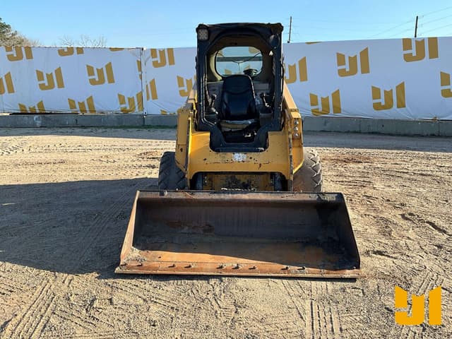 Image of Caterpillar 242D equipment image 1