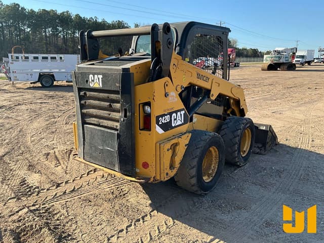 Image of Caterpillar 242D equipment image 4