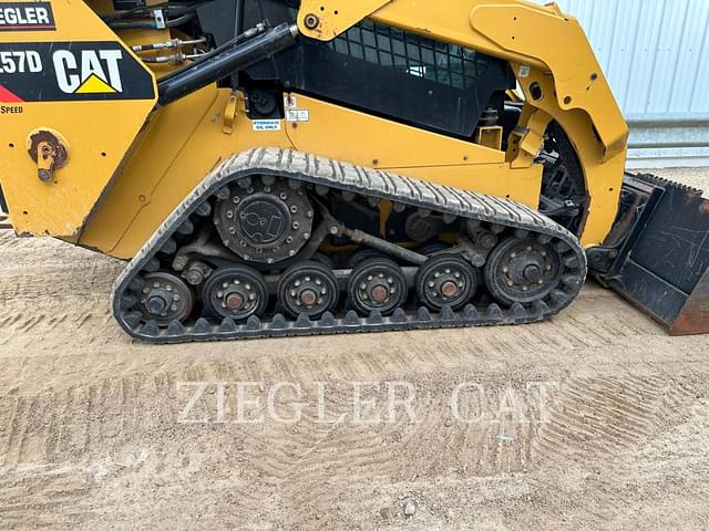 Image of Caterpillar 257D equipment image 1